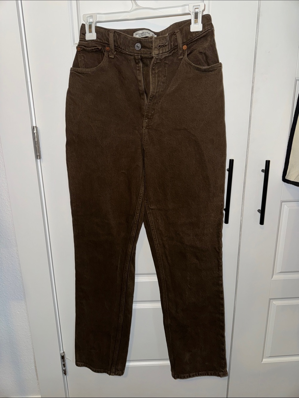 Abercrombie Curve Love The 90s Straight Ultra High Rise - Brown, Size 26 Long